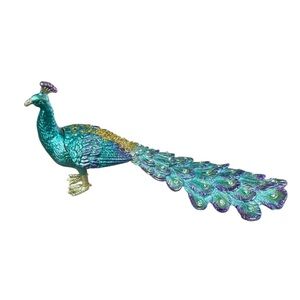 Peacock hinged trinket box enamel interior magnetic latch